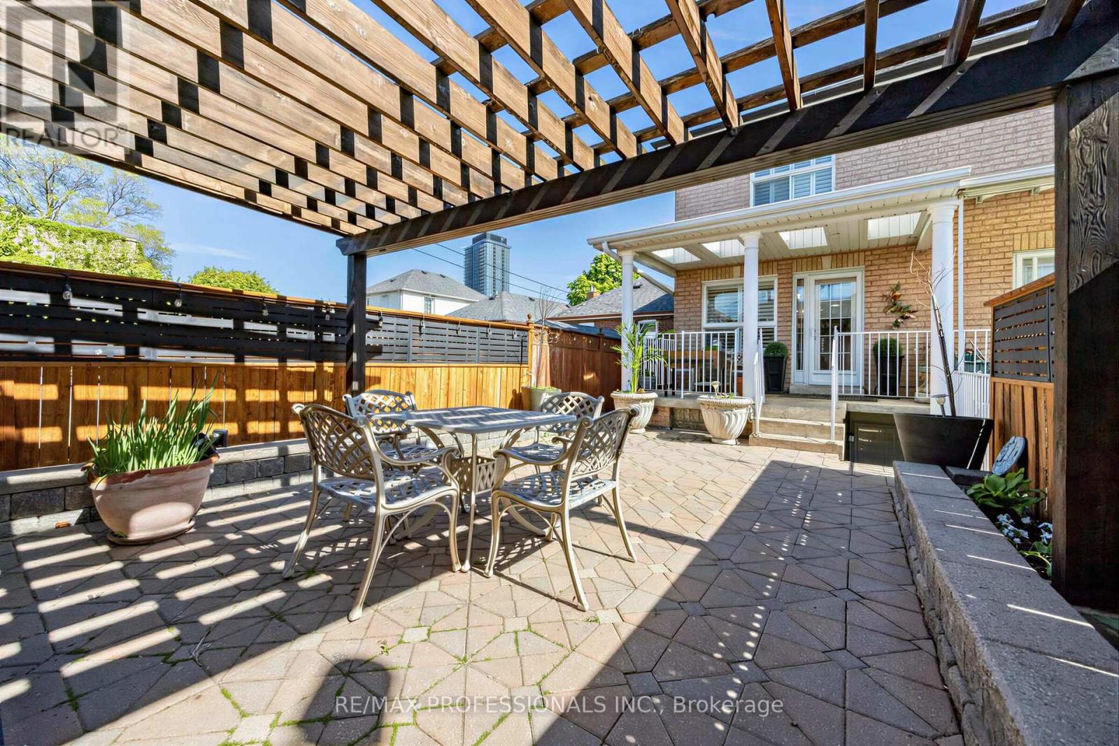 96 Brandon Avenue, Toronto, Ontario  M6H 2E1 - Photo 29 - W13186048