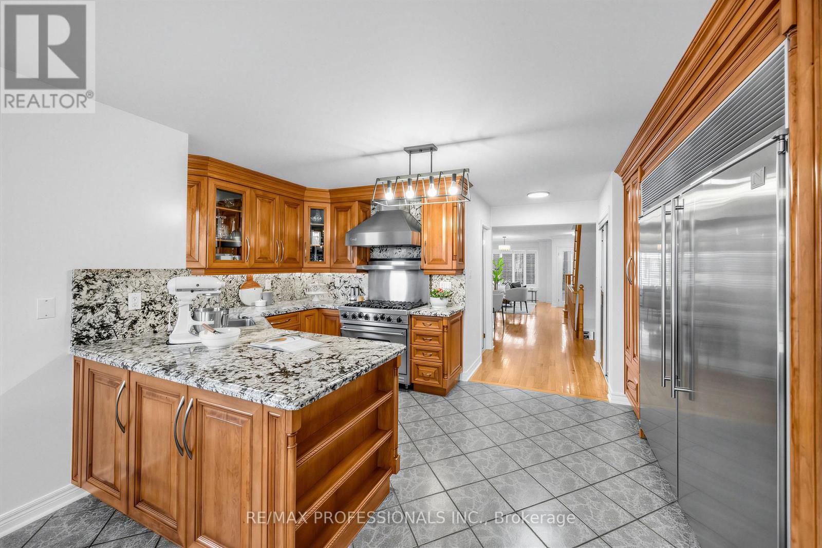 96 Brandon Avenue, Toronto, Ontario  M6H 2E1 - Photo 9 - W13186048
