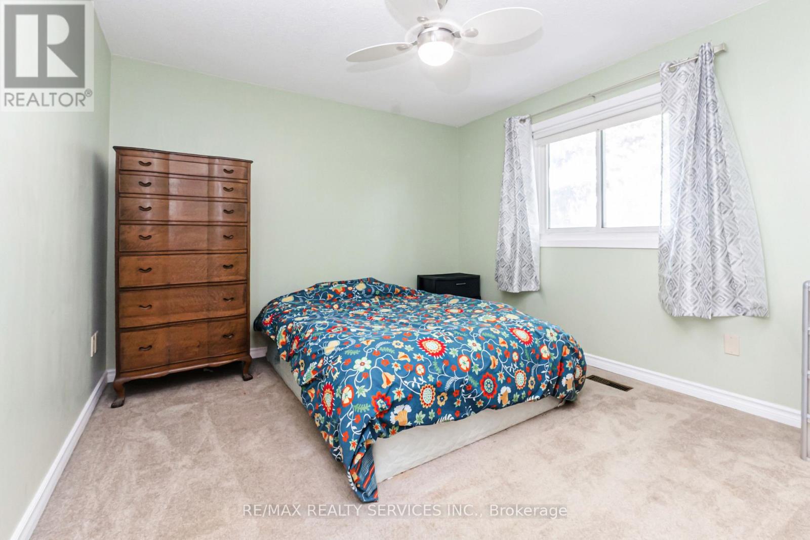 129 Salisbury Circle, Brampton, Ontario  L6V 2Z4 - Photo 22 - W13186054