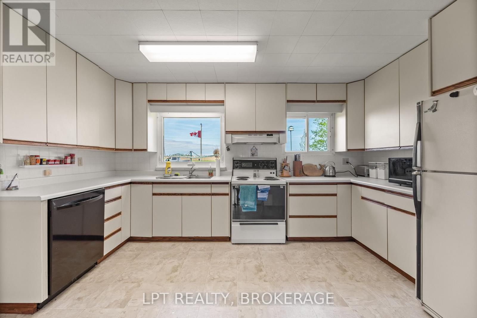 0-159 Point Pleasant Lane, Prince Edward County, Ontario  K0K 2T0 - Photo 25 - X13186184