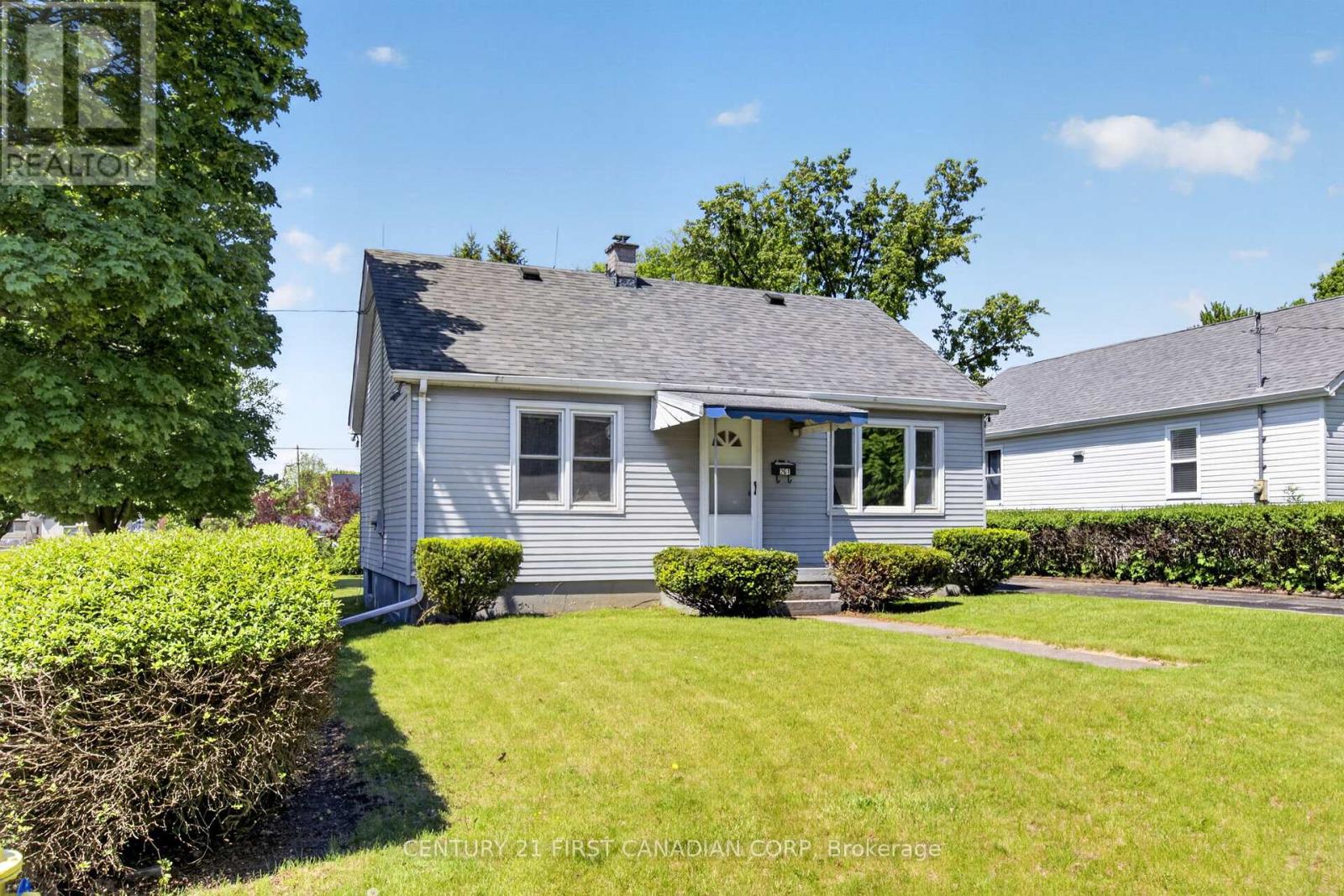 261 Short Avenue, London East, Ontario  N5W 1W3 - Photo 3 - X13186764