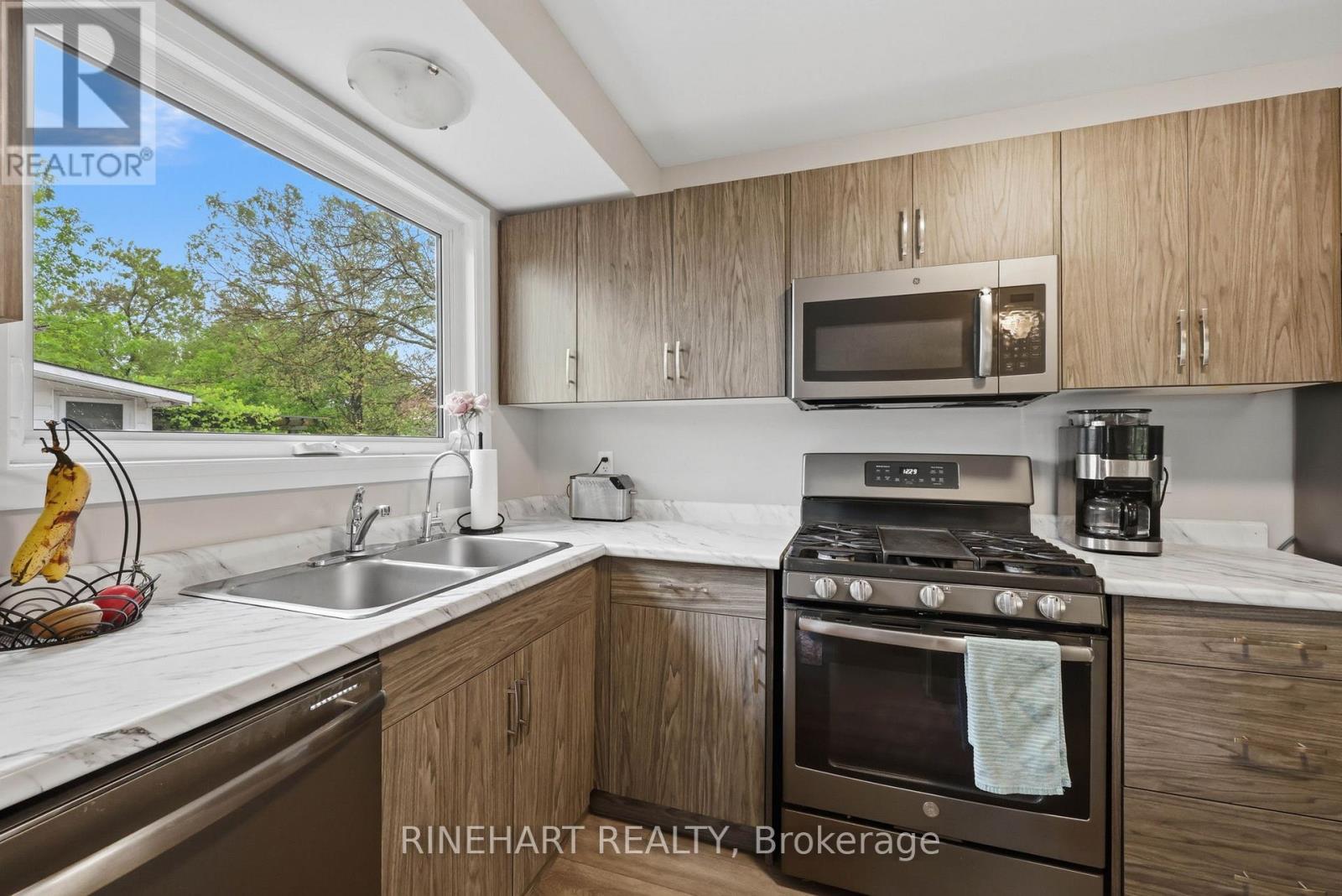 789 Easy Street, London South, Ontario  N6C 4Z7 - Photo 8 - X13186842