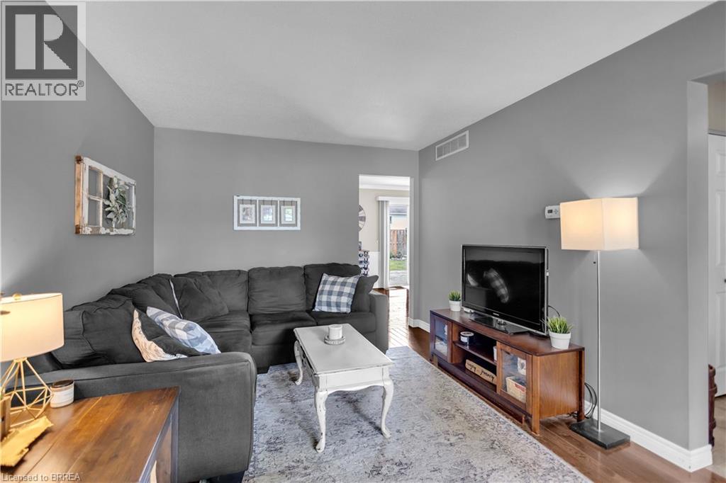 13 Morgan Drive, Caledonia, Ontario  N3W 1H6 - Photo 6 - 40832927