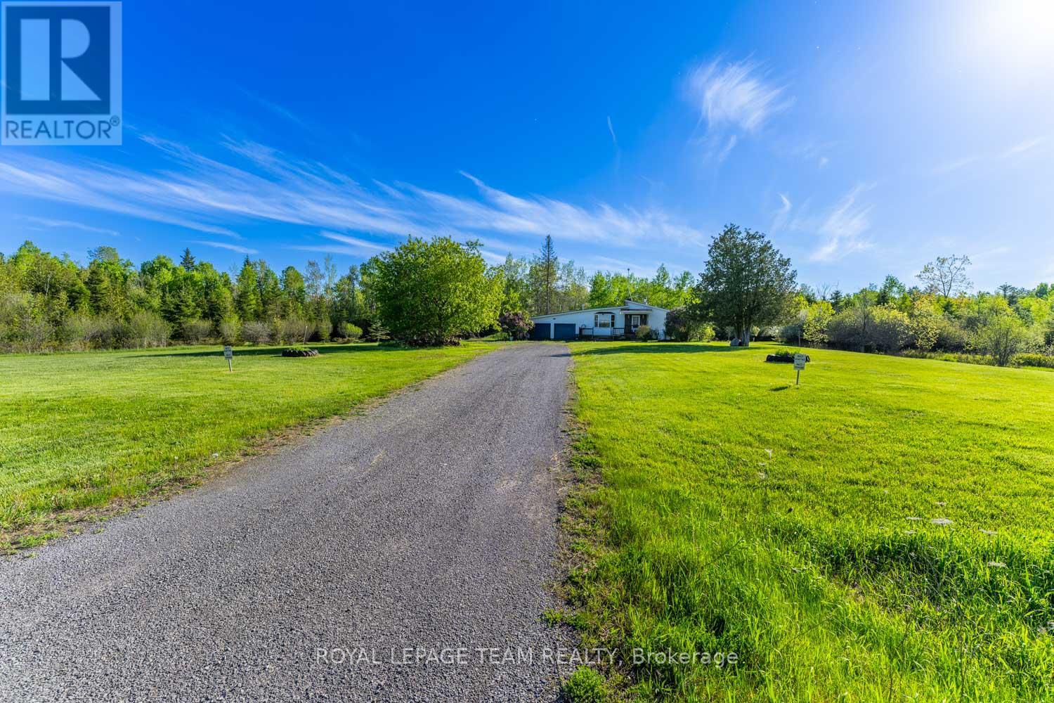 663 Beavertail Road, Ottawa, Ontario  K0A 1L0 - Photo 2 - X13186436