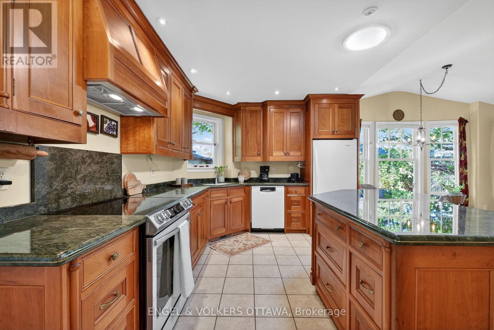 503 Piccadilly Avenue, Ottawa, Ontario  K1Y 0H7 - Photo 14 - X13186520