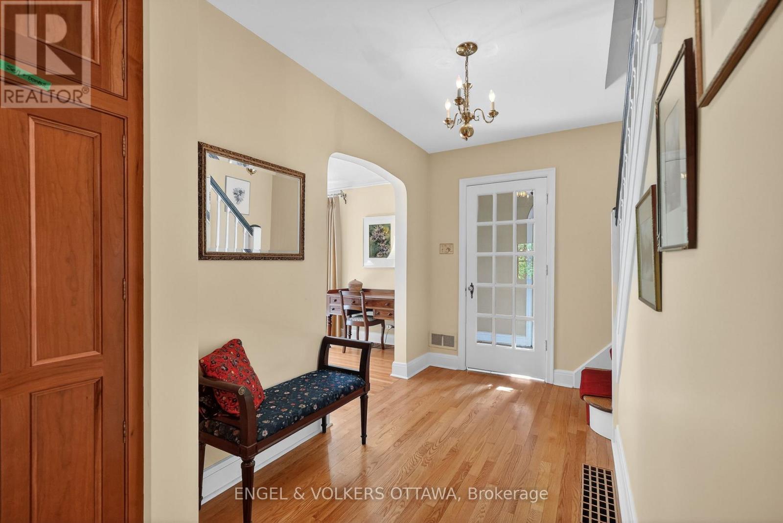 503 Piccadilly Avenue, Ottawa, Ontario  K1Y 0H7 - Photo 3 - X13186520