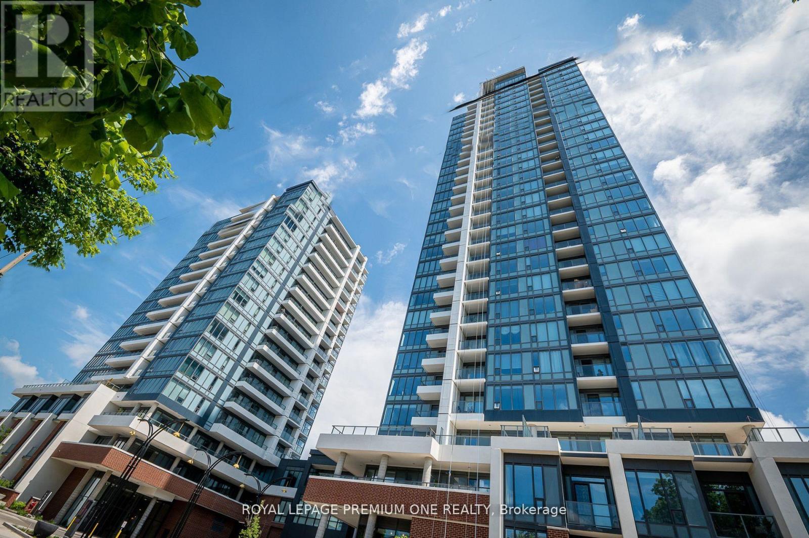 2414 - 15 WELLINGTON STREET S, Kitchener, Ontario