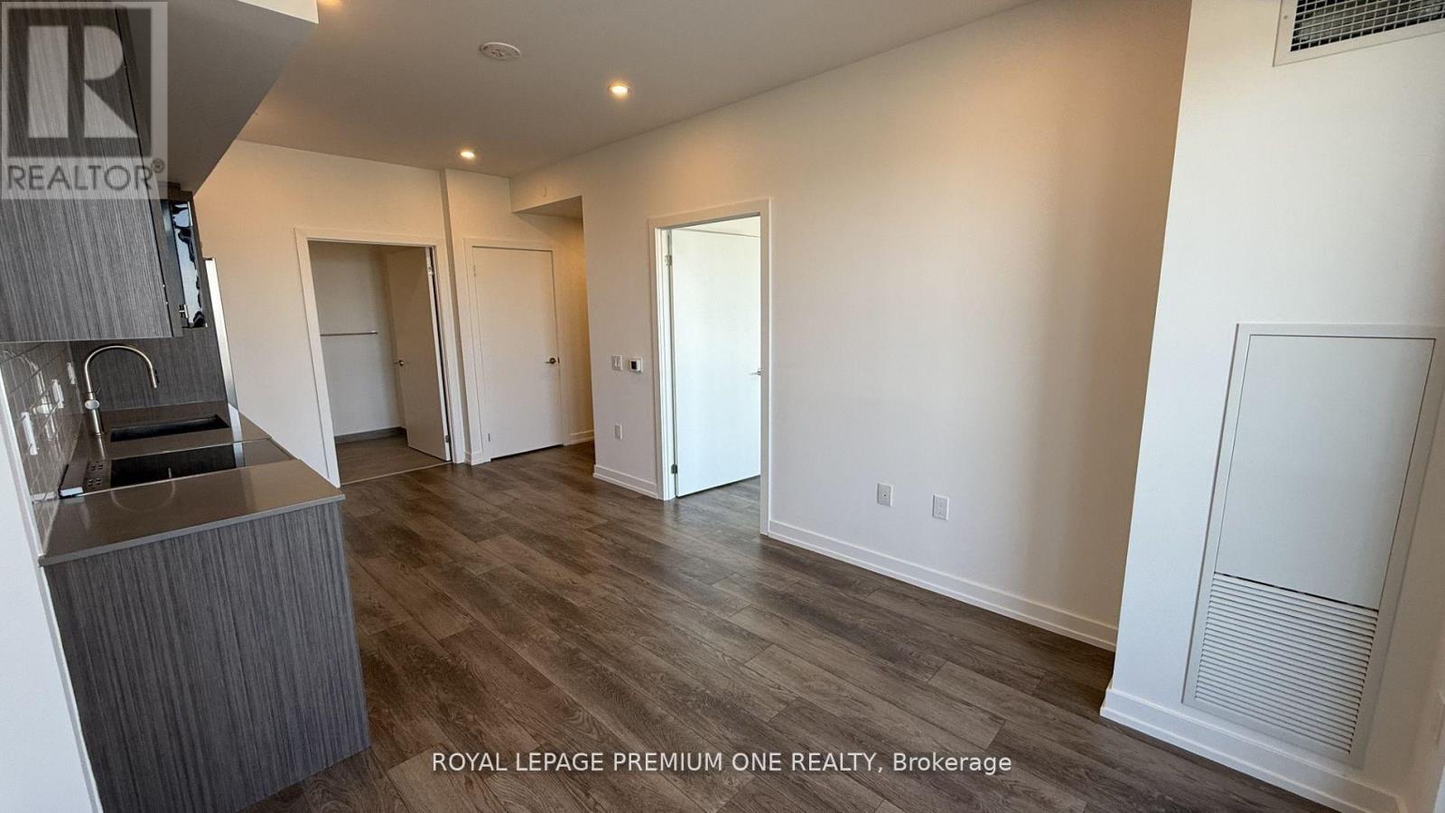 2414 - 15 Wellington Street S, Kitchener, Ontario  N2G 0E4 - Photo 10 - X13184454