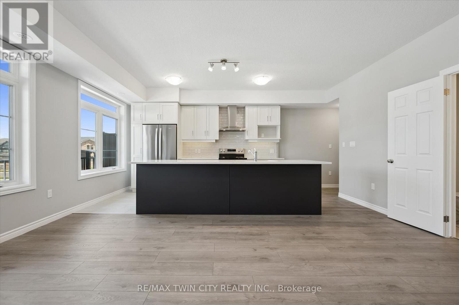 9 Lomond Lane, Kitchener, Ontario  N2R 0T6 - Photo 13 - X13185642