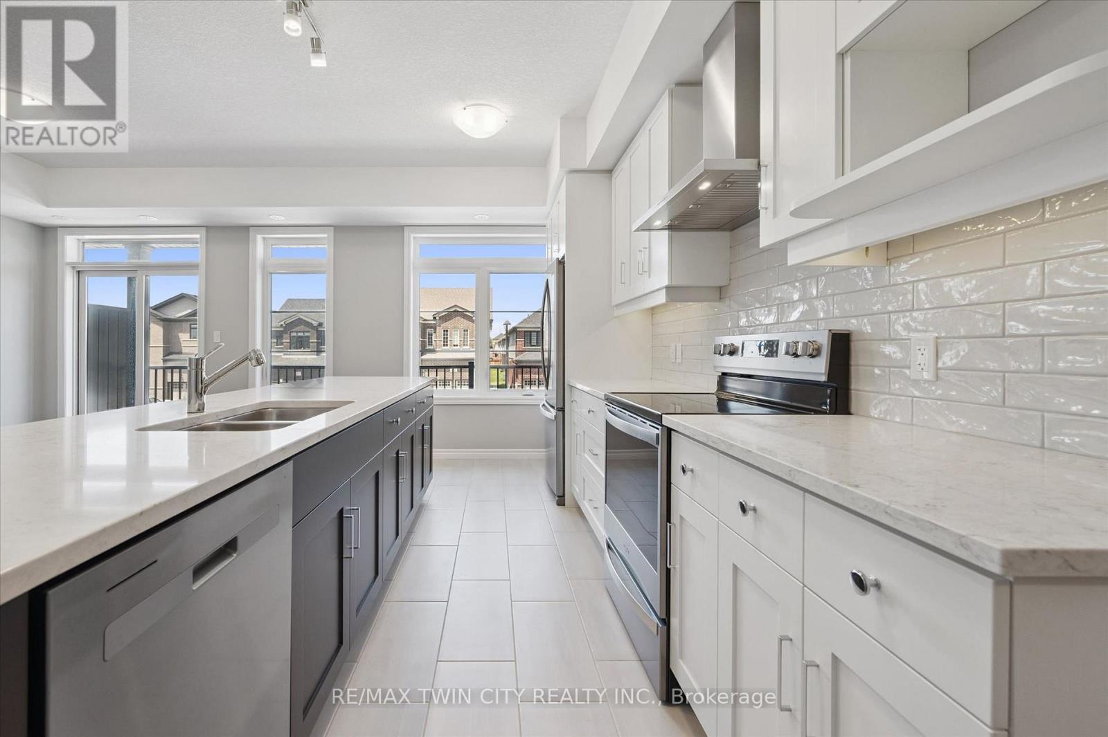 9 Lomond Lane, Kitchener, Ontario  N2R 0T6 - Photo 18 - X13185642