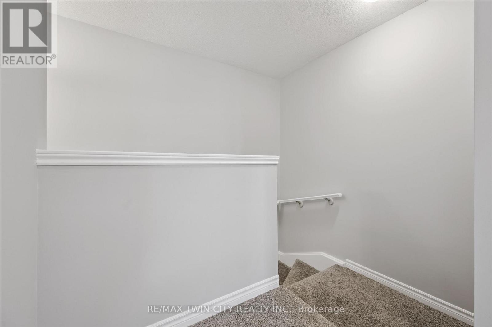 9 Lomond Lane, Kitchener, Ontario  N2R 0T6 - Photo 25 - X13185642