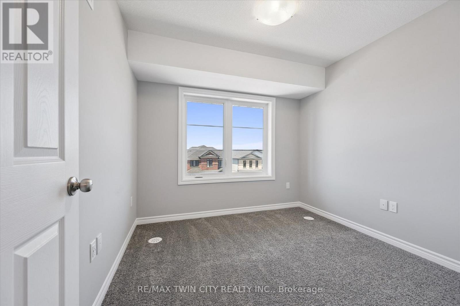 9 Lomond Lane, Kitchener, Ontario  N2R 0T6 - Photo 27 - X13185642