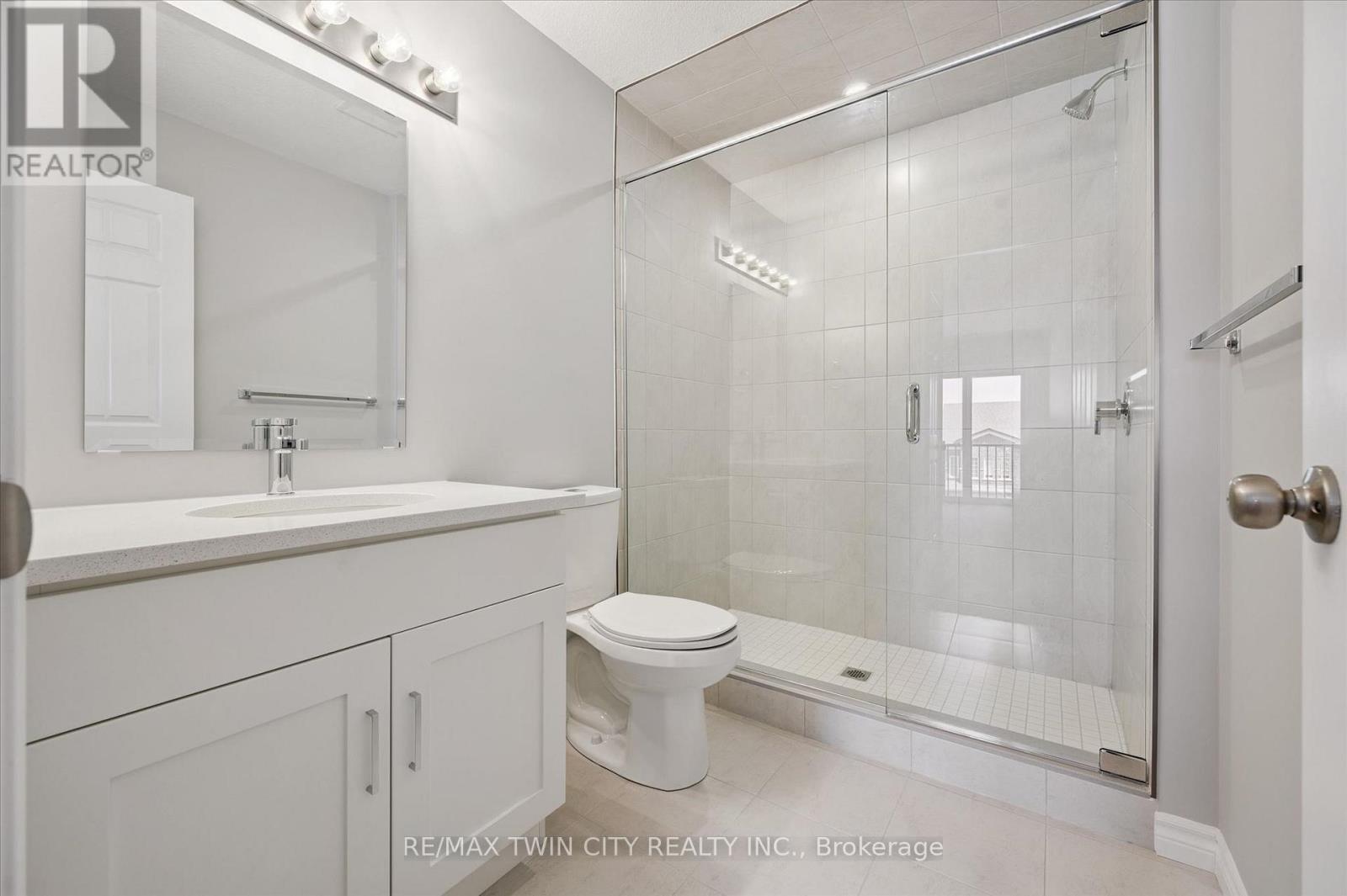 9 Lomond Lane, Kitchener, Ontario  N2R 0T6 - Photo 38 - X13185642