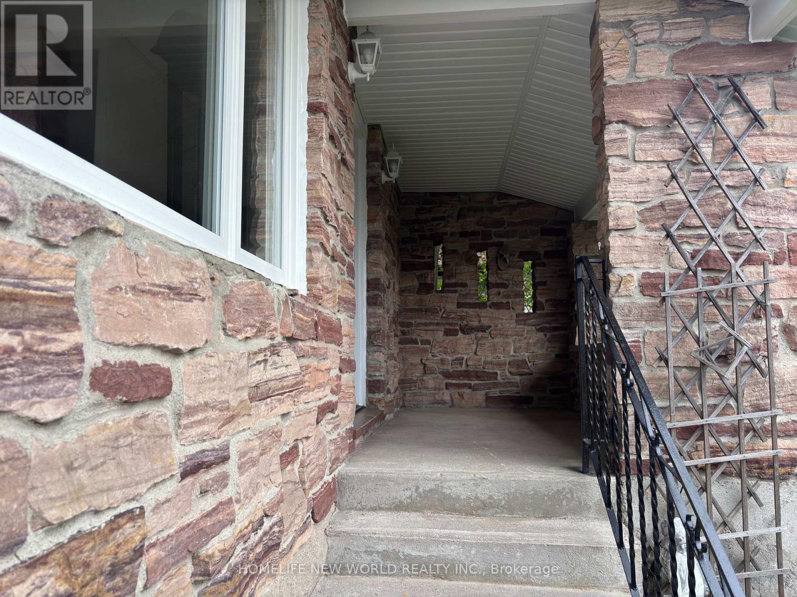 162 Morningside Avenue, Toronto, Ontario  M1E 3C9 - Photo 2 - E13168146