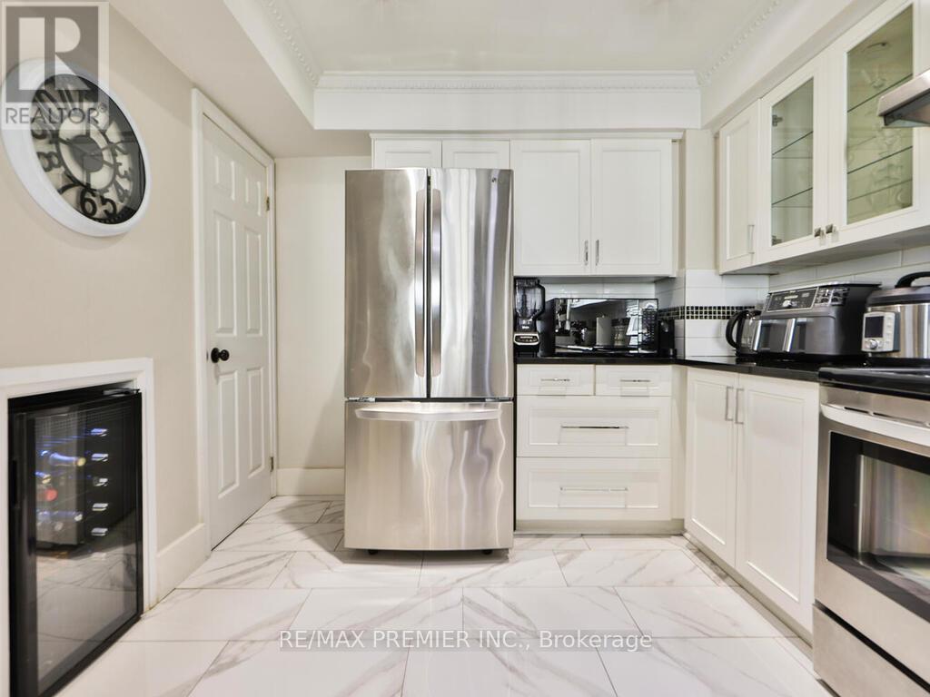 8 - 100 Arbors Lane, Vaughan, Ontario  L4L 7G4 - Photo 12 - N12942328