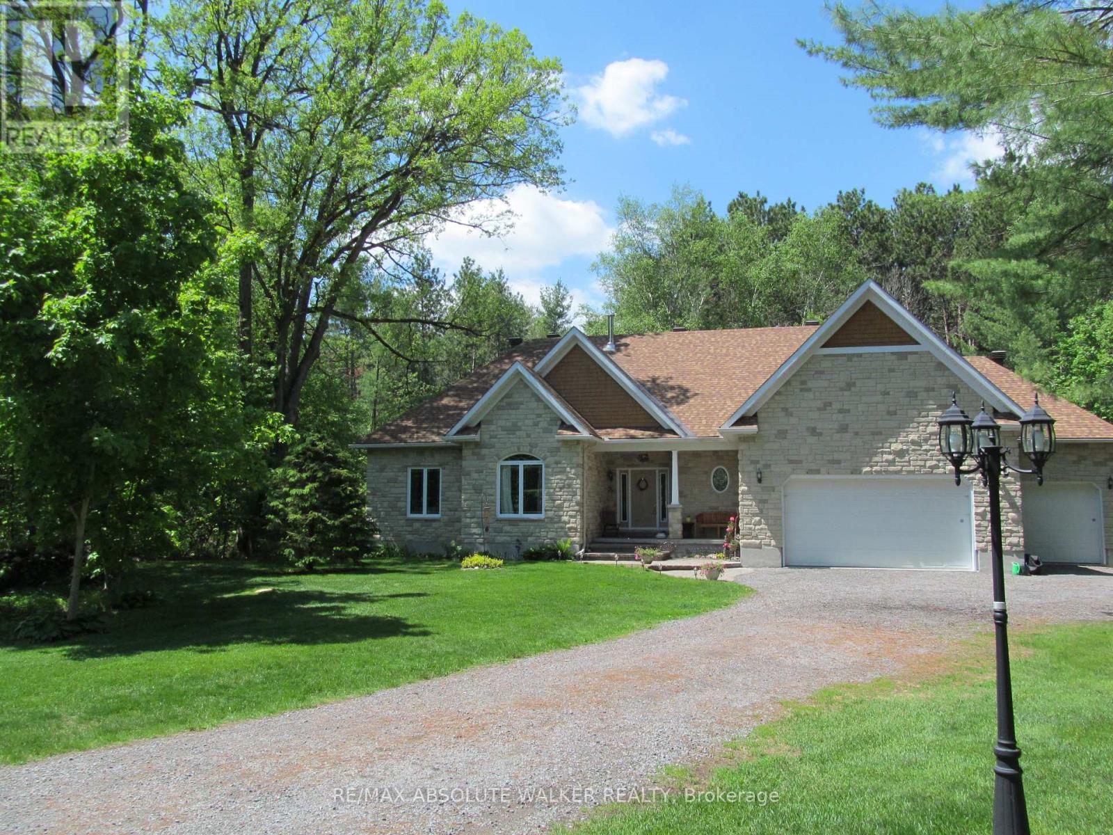 114 Hardwood Drive, Ottawa, Ontario  K0A 2H0 - Photo 1 - X13142208