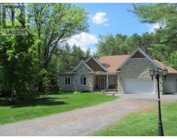 114 HARDWOOD DRIVE, Ottawa, Ontario
