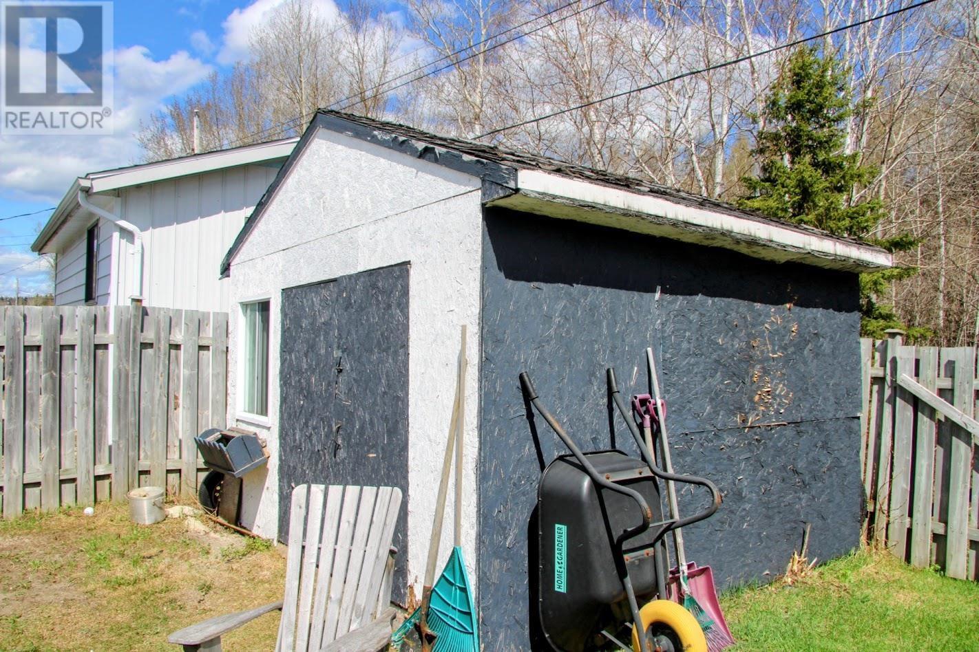 50 Otter Ave, Manitouwadge, Ontario  P0T 2C0 - Photo 38 - TB2601216