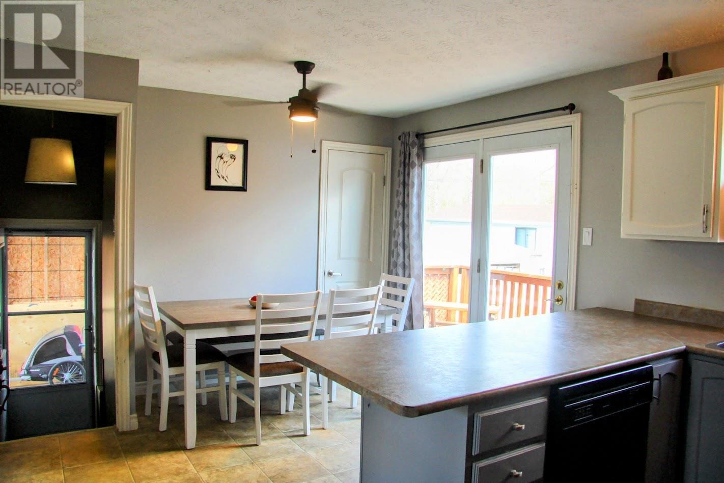 50 Otter Ave, Manitouwadge, Ontario  P0T 2C0 - Photo 5 - TB2601216