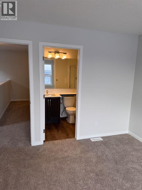 46 Setonvista Grove SE, Calgary, Alberta  T3M 4A3 - Photo 10 - A2241408