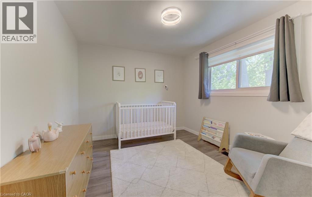 527 Fallingbrook Drive, Waterloo, Ontario N2L 4N2 - Photo 24 - 40833804