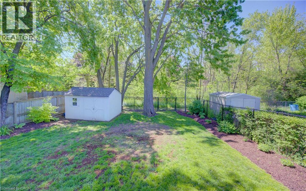 527 Fallingbrook Drive, Waterloo, Ontario N2L 4N2 - Photo 48 - 40833804