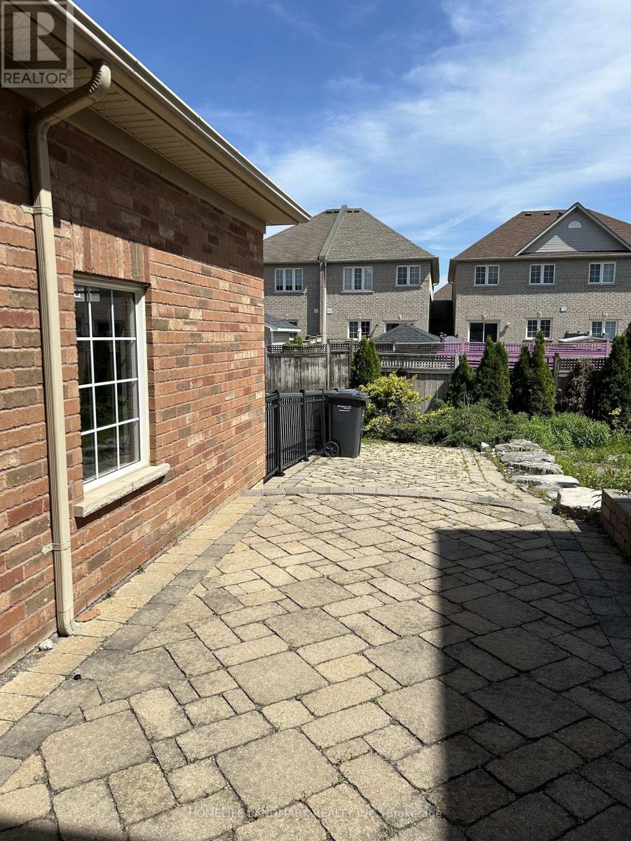 3484 Eglinton Avenue W, Mississauga, Ontario  L5M 7P4 - Photo 32 - W13183354