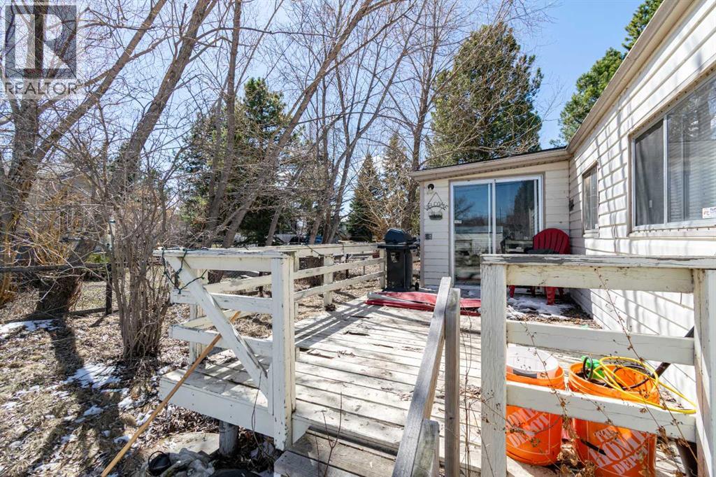 4 48a Street Close, Alix, Alberta  T0C 0B0 - Photo 32 - A2306091