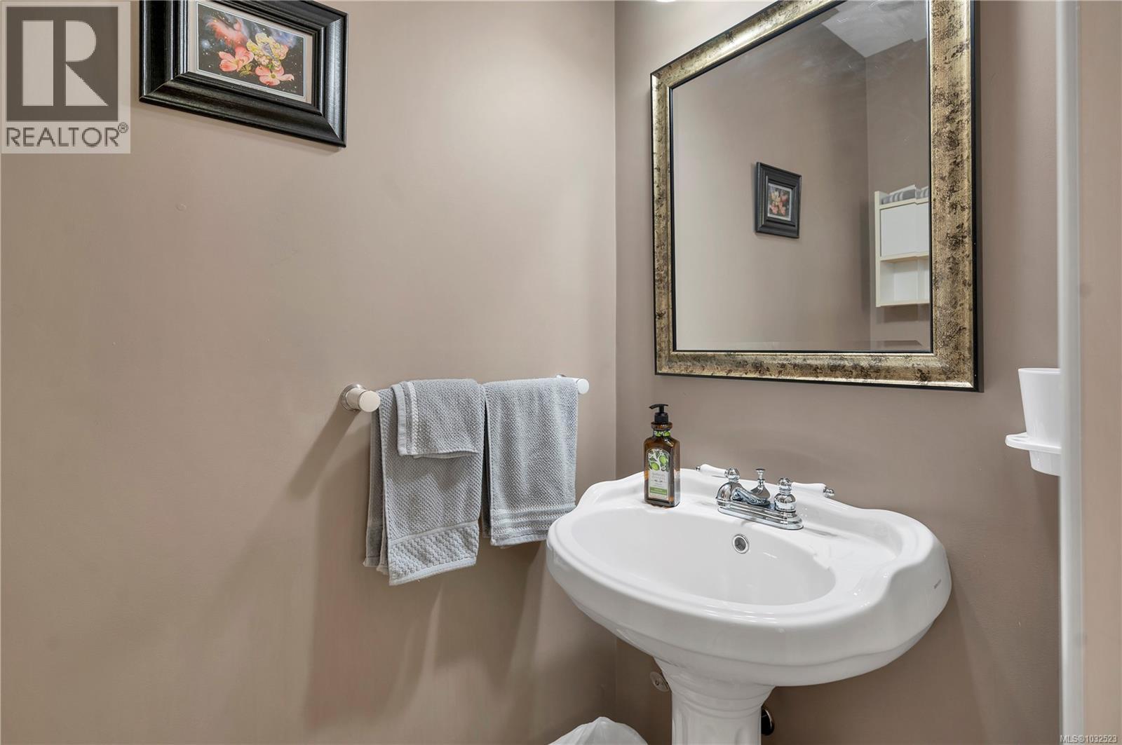 429 Donner Dr, Gold River, British Columbia  V0P 1G0 - Photo 26 - 1032523