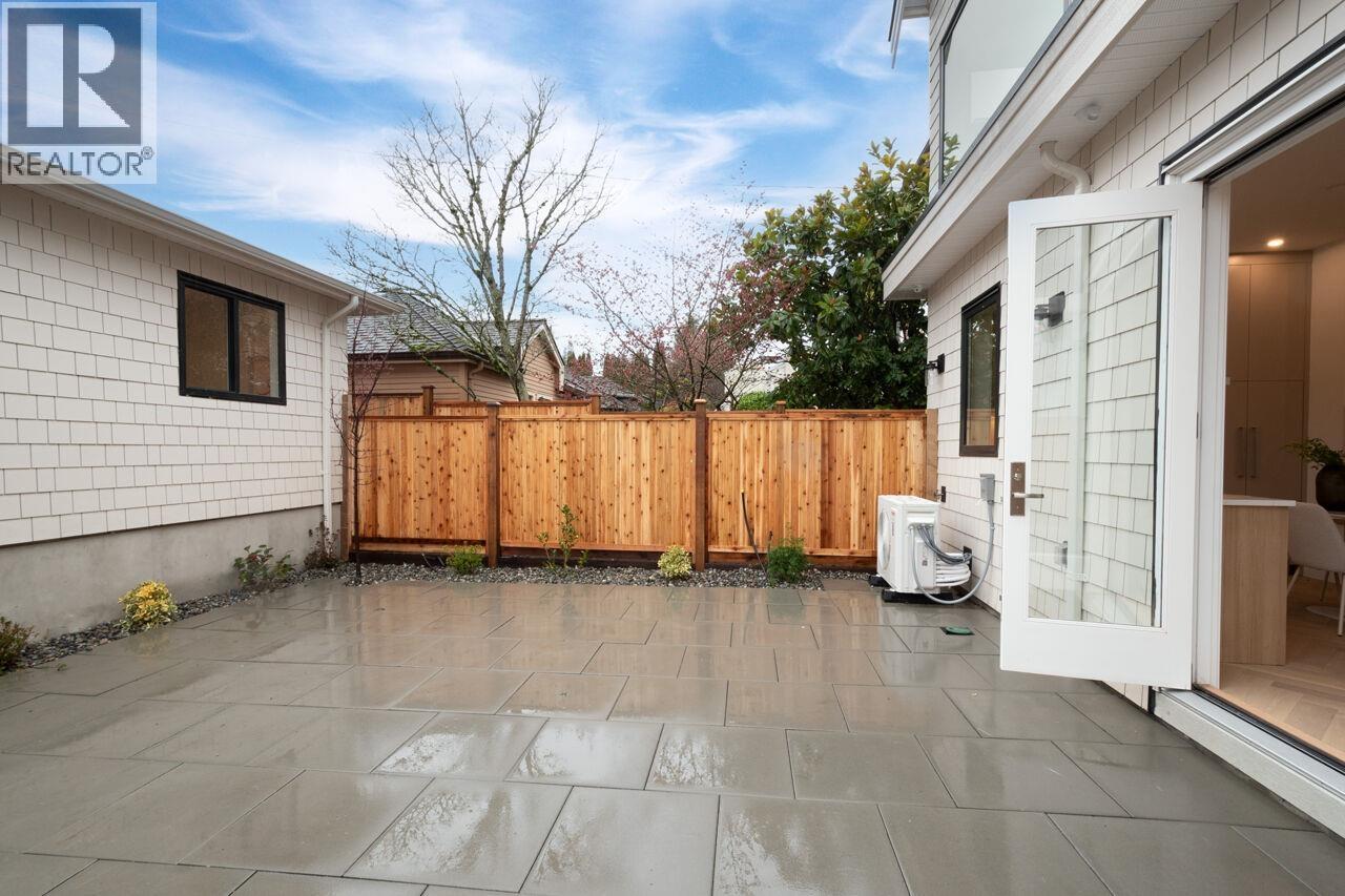 4424 W 4th Avenue, Vancouver, British Columbia  V6R 1R1 - Photo 3 - R3128526