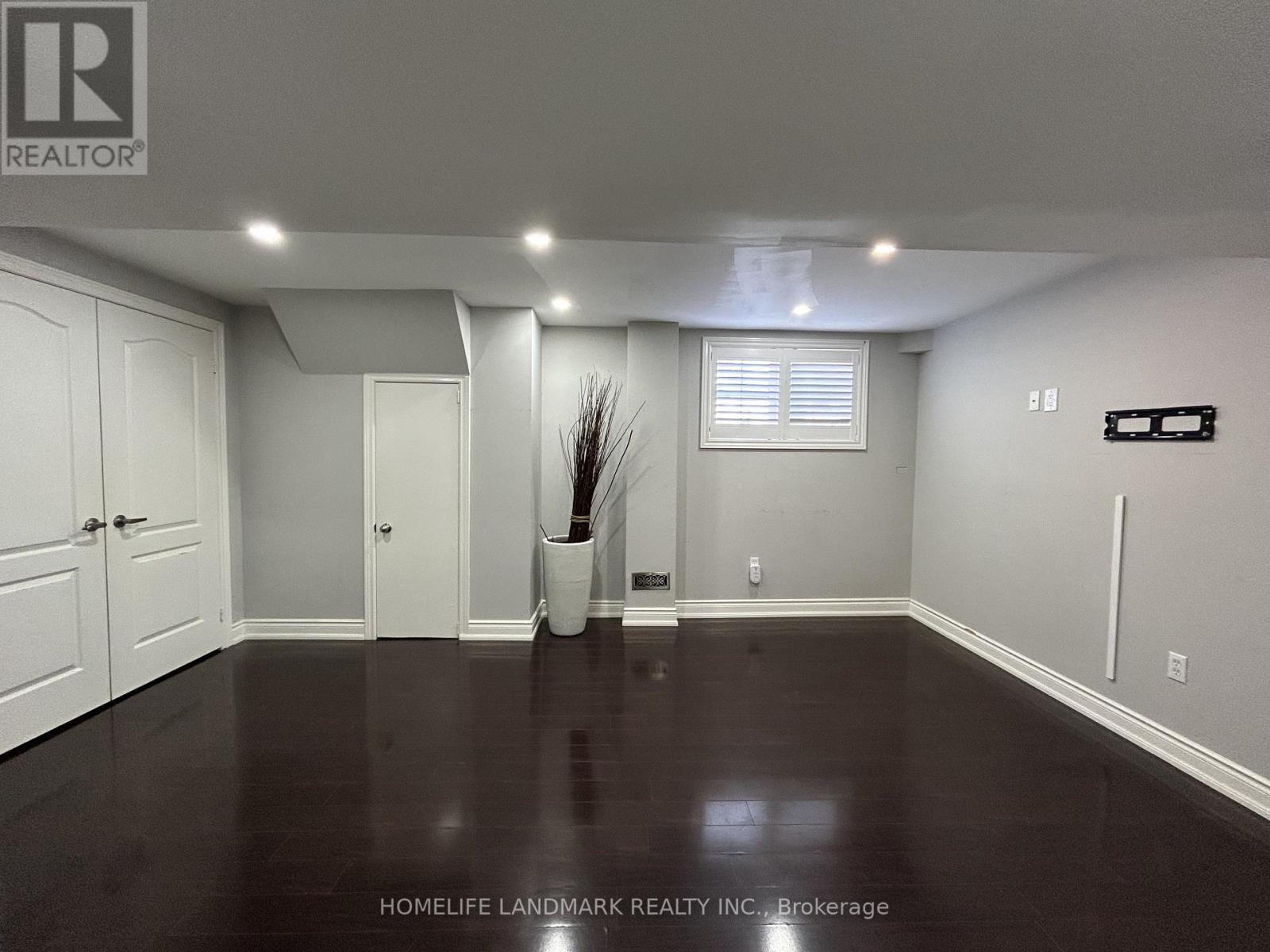 3484 Eglinton Avenue W, Mississauga, Ontario  L5M 7P4 - Photo 29 - W13183354