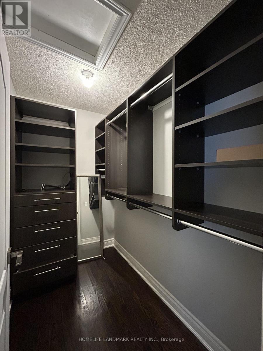 3484 Eglinton Avenue W, Mississauga, Ontario  L5M 7P4 - Photo 18 - W13183354