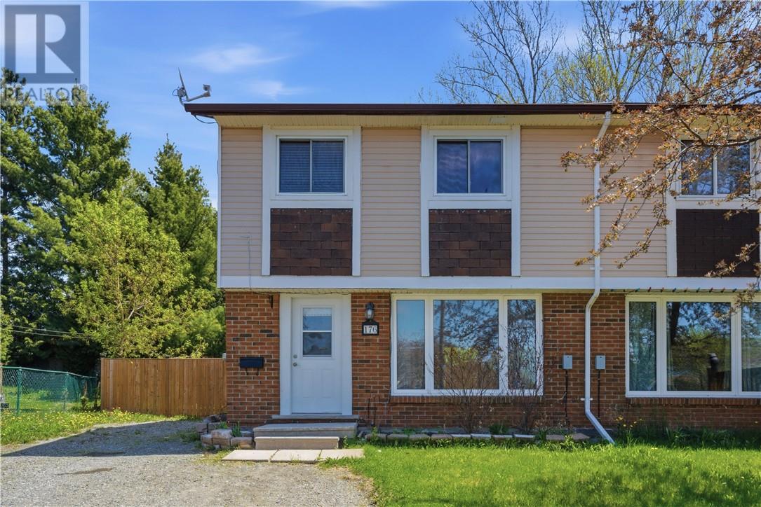 176 Colonial Court, Sudbury, Ontario  P3A 4X5 - Photo 2 - 2128071