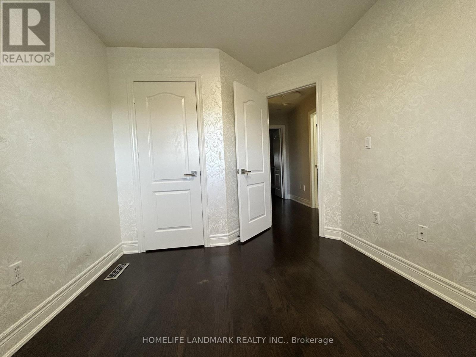 3484 Eglinton Avenue W, Mississauga, Ontario  L5M 7P4 - Photo 24 - W13183354