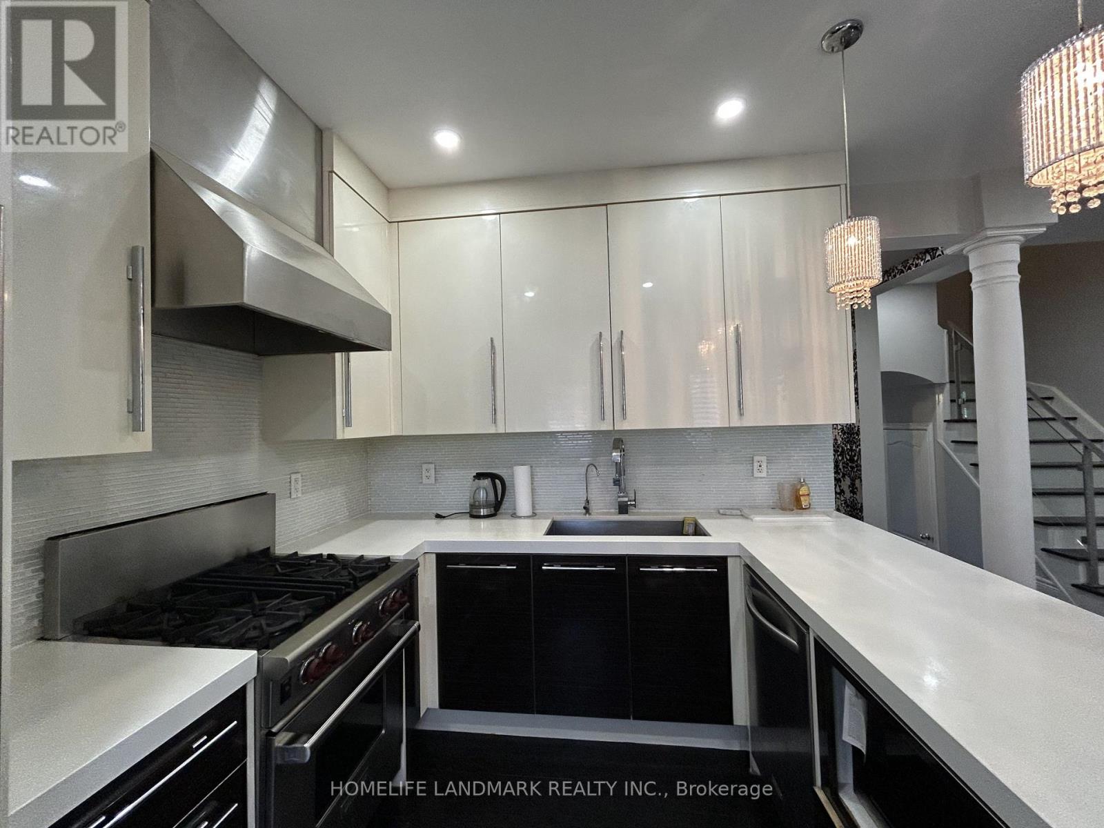 3484 Eglinton Avenue W, Mississauga, Ontario  L5M 7P4 - Photo 7 - W13183354