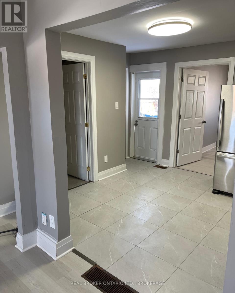 302 Mcconnell Avenue, Cornwall, Ontario  K6H 4L5 - Photo 6 - X12980276
