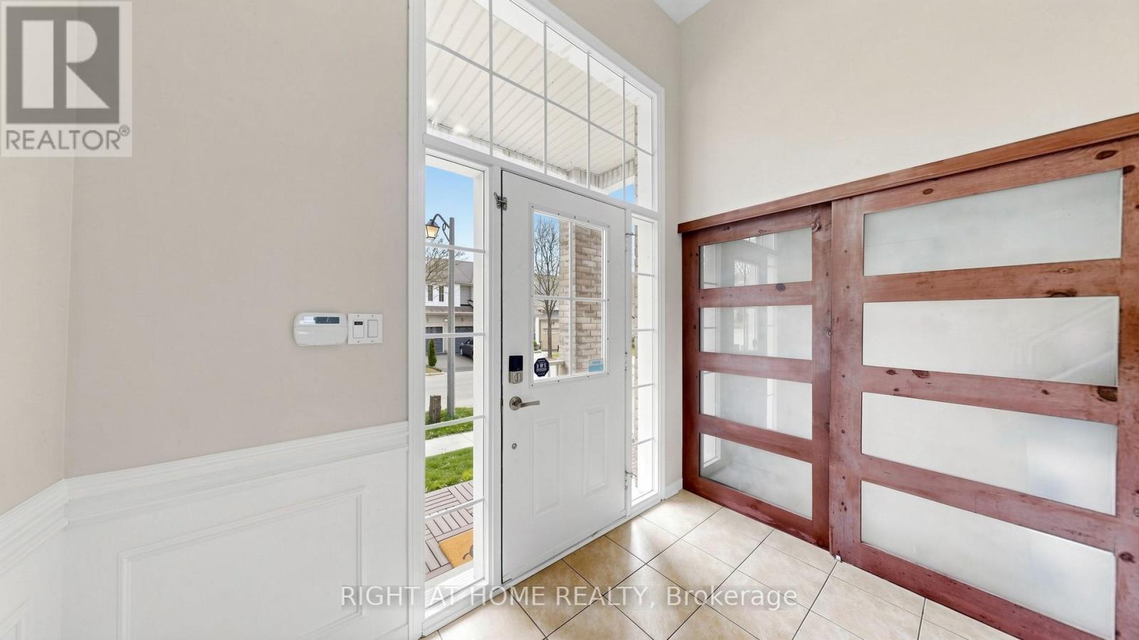 22 Byram Downs Street, Ajax, Ontario  L1Z 1R5 - Photo 5 - E13181488