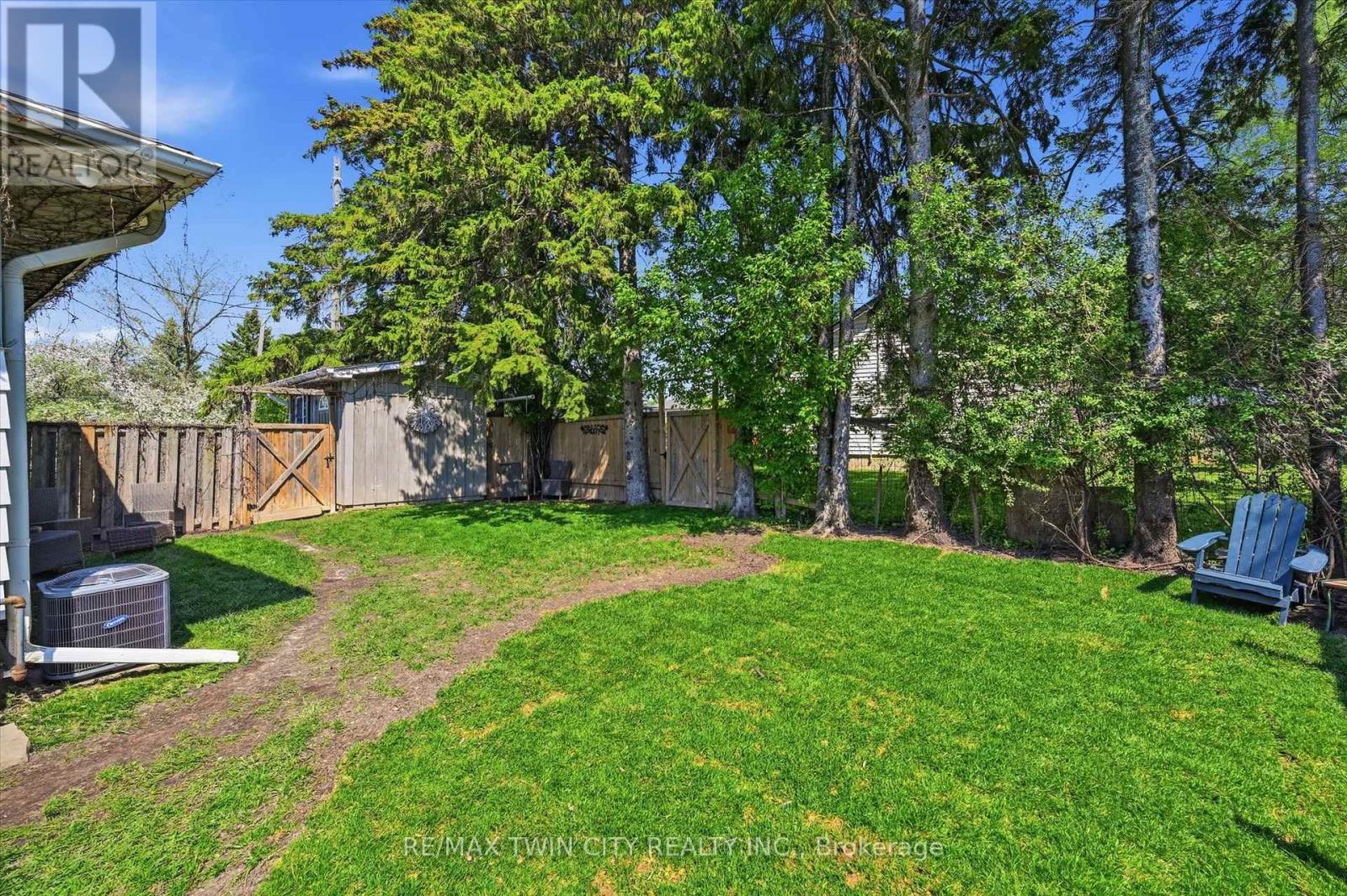 8 Delrex Boulevard, Halton Hills, Ontario  L7G 3X6 - Photo 39 - W13143430