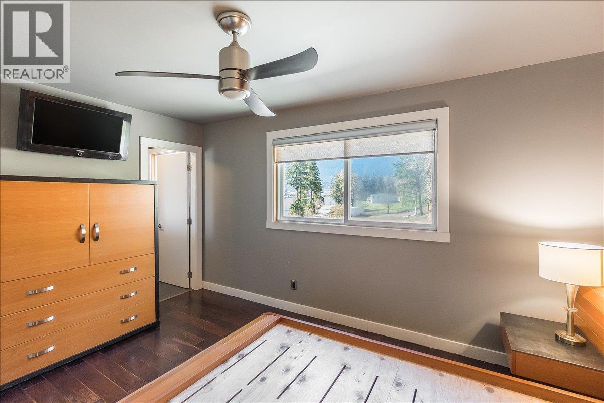 633 Jorgensen Road, Nelson, British Columbia V1L 5P4 - Photo 19 - 10383215
