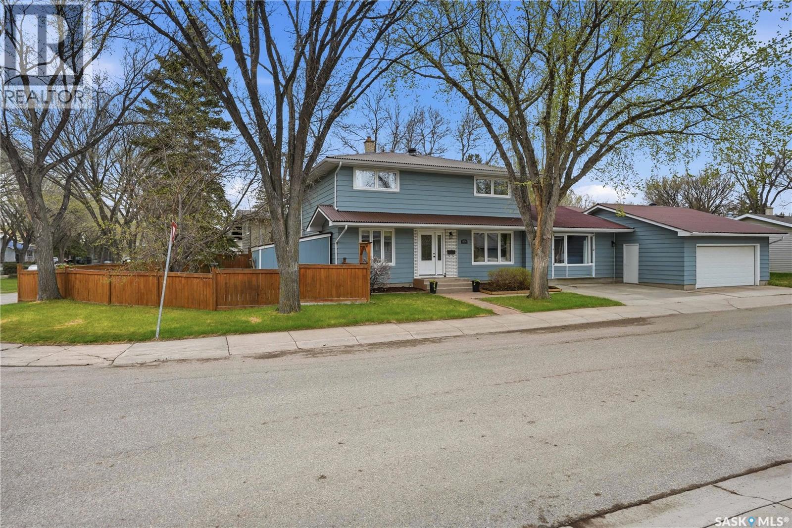 1456 Shannon Road, Regina, Saskatchewan  S4S 5L5 - Photo 1 - SK037133