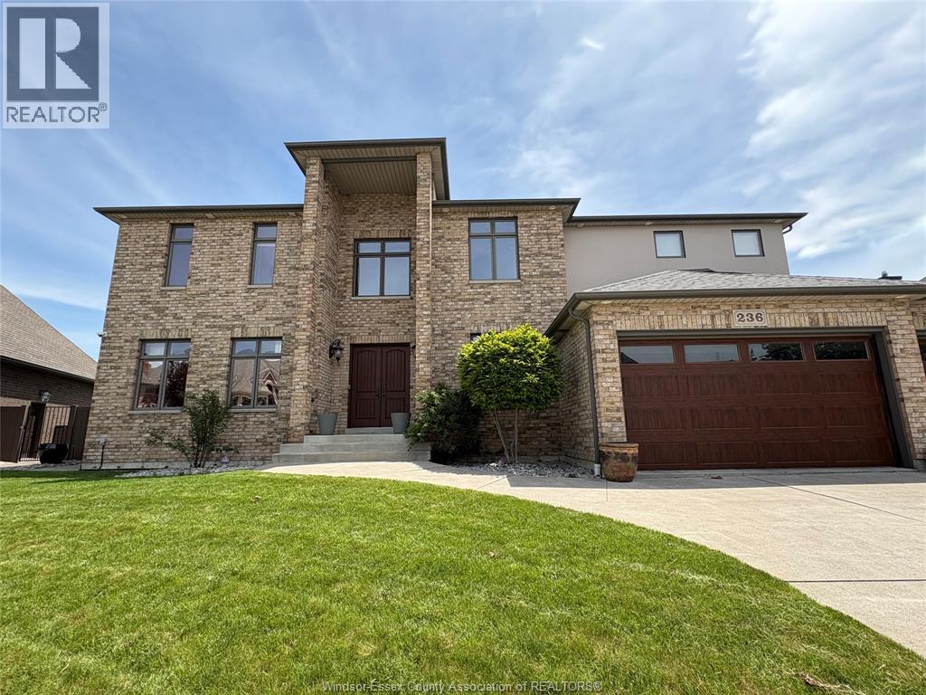 MLS# 26012280: 236 SHOREVIEW CIRCLE, Windsor, Canada