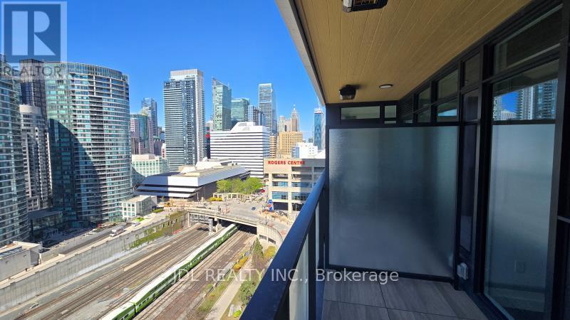 1715 - 1 Concord Cityplace Way, Toronto, Ontario  M5V 0X3 - Photo 8 - C13186274