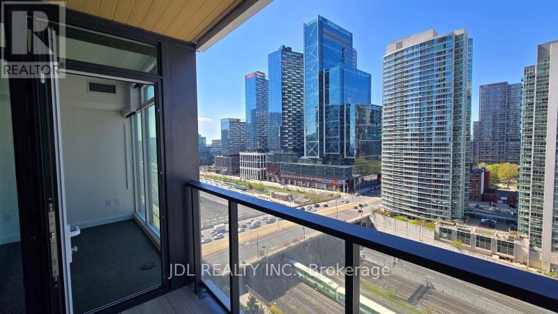 1715 - 1 Concord Cityplace Way, Toronto, Ontario  M5V 0X3 - Photo 9 - C13186274