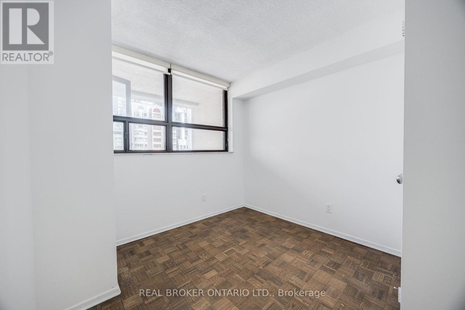 708 - 105 Mc Caul Street, Toronto, Ontario  M5T 2X4 - Photo 11 - C13186276
