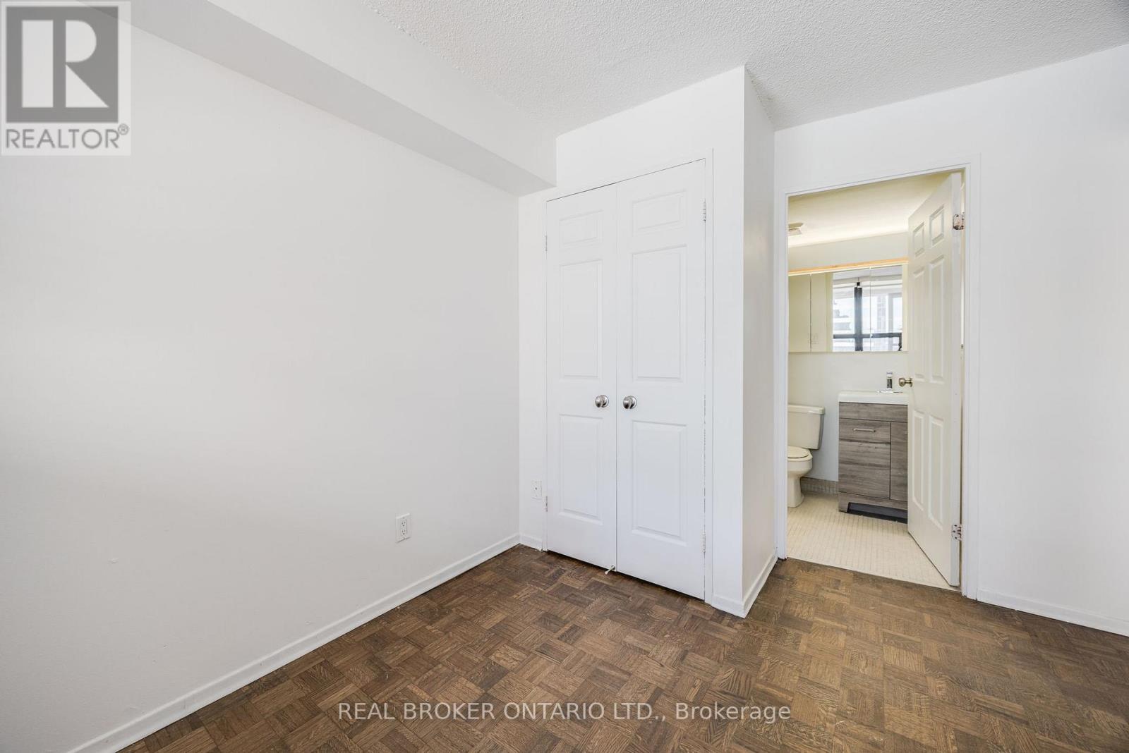 708 - 105 Mc Caul Street, Toronto, Ontario  M5T 2X4 - Photo 12 - C13186276