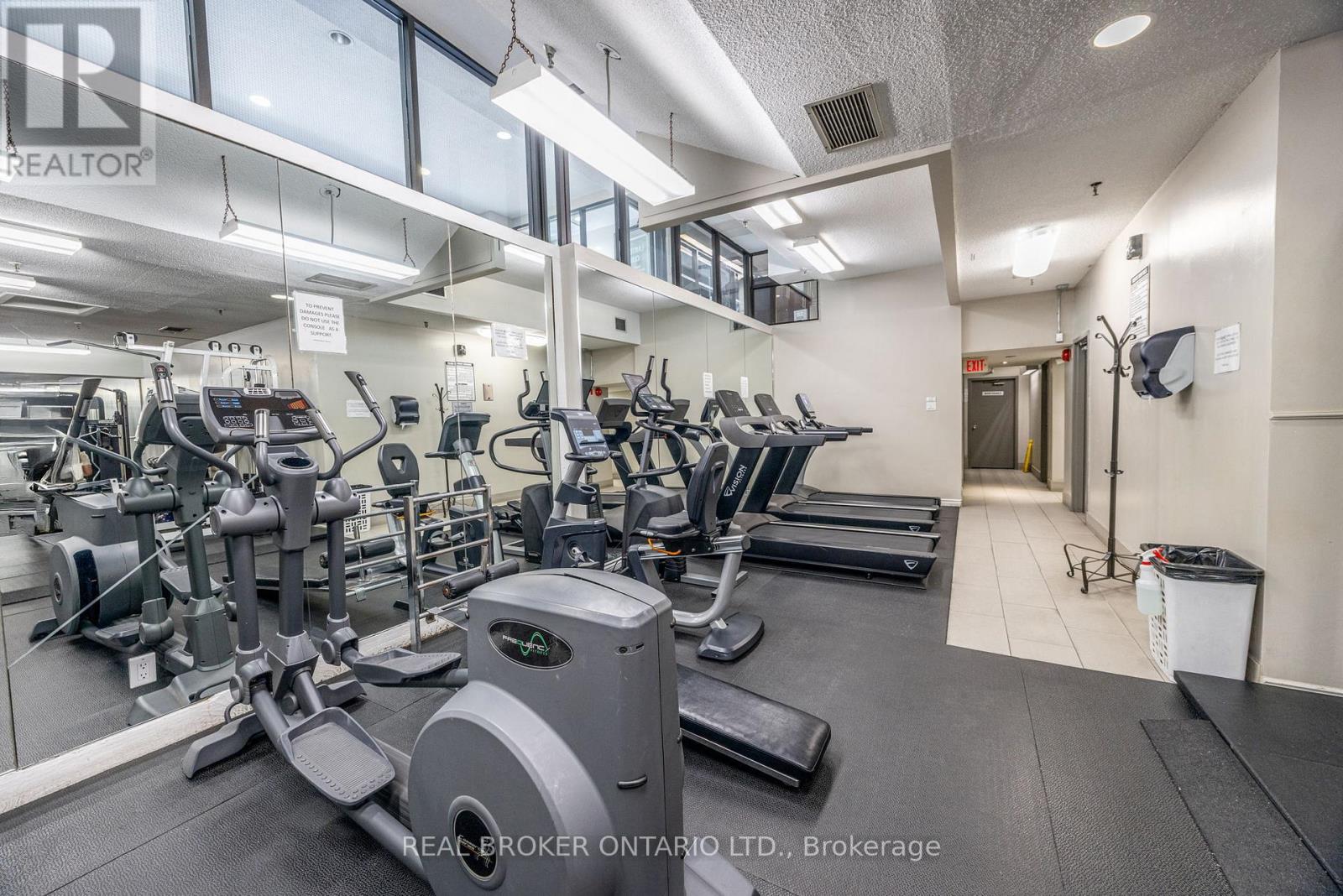 708 - 105 Mc Caul Street, Toronto, Ontario  M5T 2X4 - Photo 18 - C13186276