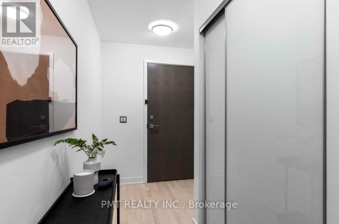 201 - 20 Gladstone Avenue, Toronto, Ontario  M6J 0E9 - Photo 2 - C13187004