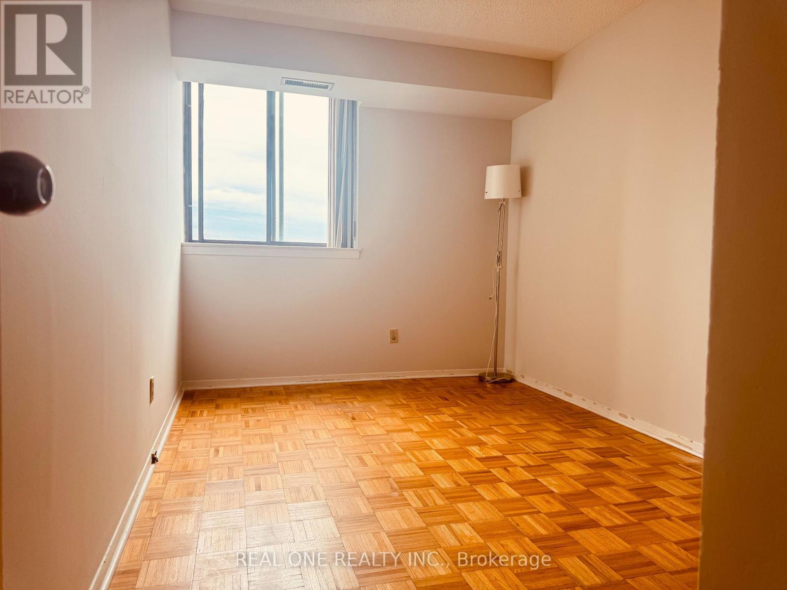 1723 - 75 Bamburgh Circle, Toronto, Ontario  M1W 3W1 - Photo 7 - E13186360