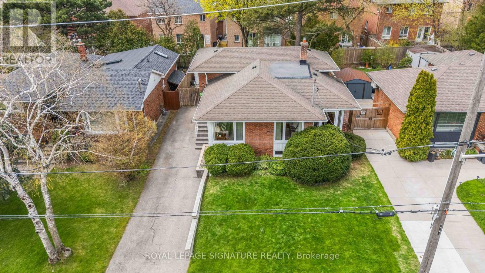 16 Shrewsbury Square, Toronto, Ontario  M1T 1L2 - Photo 4 - E13186594