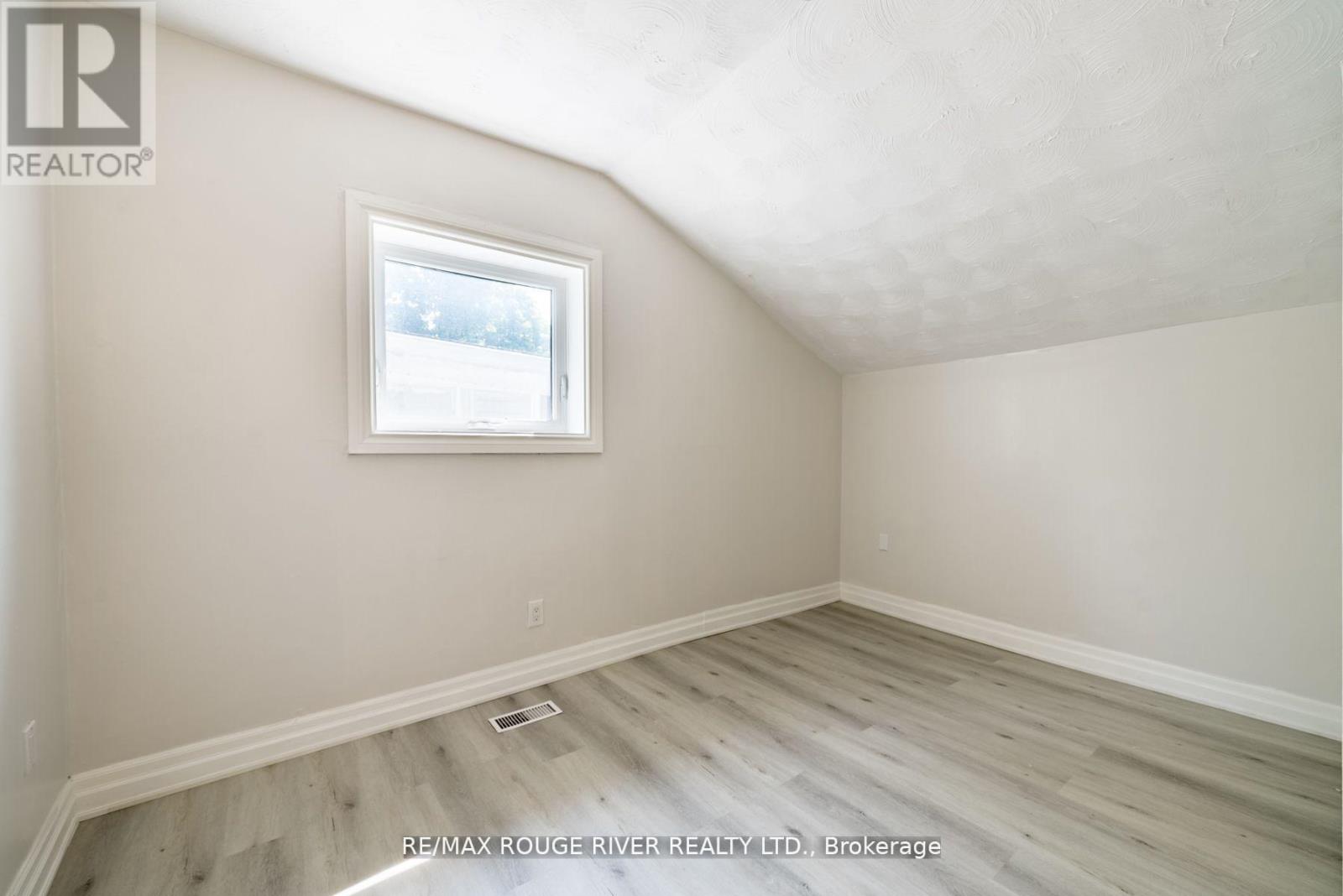 513 Ritson Road N, Oshawa, Ontario  L1G 5R4 - Photo 13 - E13186664